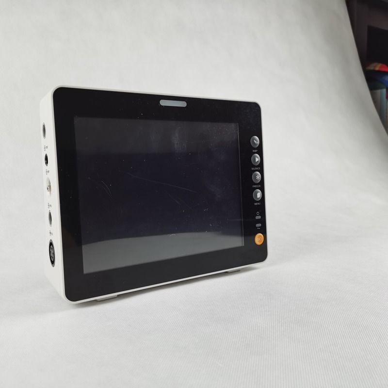 Monitor di segni vitali di 8 pollici di durata 6 parametri ICU Medical Essential Portable Monitor di segni vitali