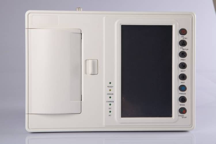 Macchine per l'ecg a basso costo per l'assistenza sanitaria e per l'elettrocardiogramma medico